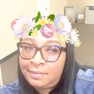 Meet your Posher, Yolanda